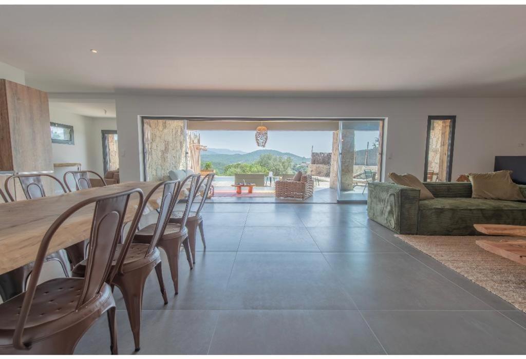 Nouveaute! Magnifique Villa A 2 Minutes Des Plus Belles Plages De La Rive Sud Porticcio  Luaran gambar